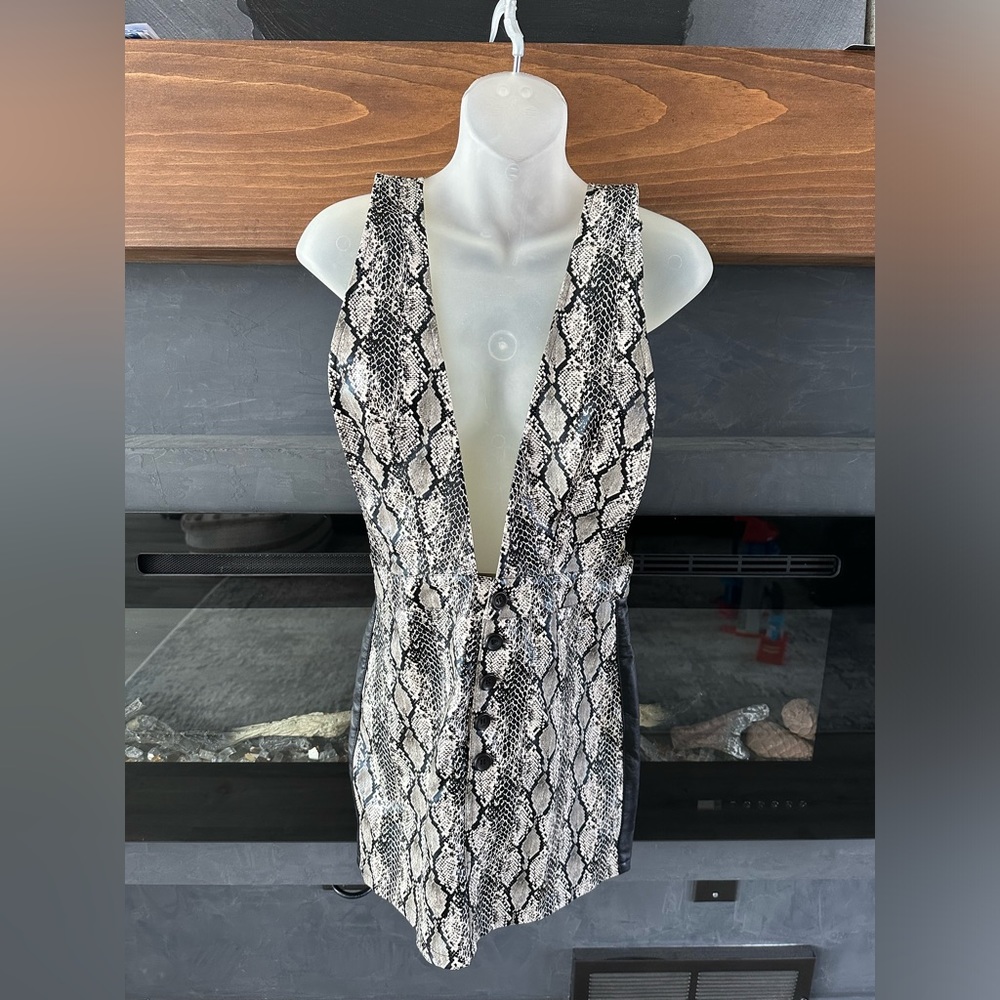 WILD HONEY Jumper Style Dress NWT Size S!